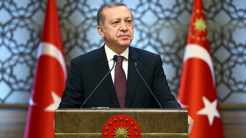 أردوغان يتهم ماكرون بالتهجم على الإسلام