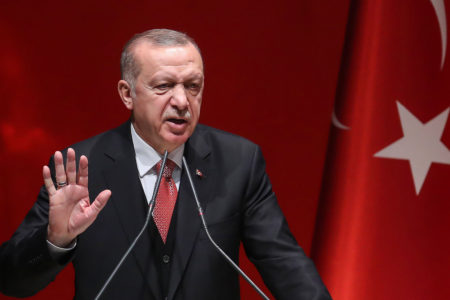 أردوغان يهدد برد انتقامي شديد عقب “سيطرة” قوات المشير على سفينة شحن مملوكة لتركيا