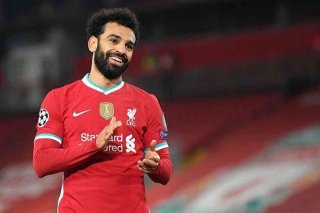 صلاح يتصدر قائمة أعلى 10 لاعبين قيمة تسويقية في الدوري الإنجليزي