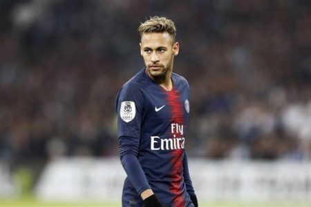 نيمار: أرغب بالعب مع النجم البرتغالي
