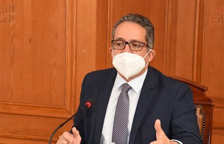 السفير المصري يأكد على أستئناف حركة السياحة بين مصر وإيطاليا