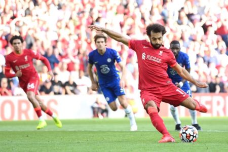 رغم الطرد تشيلسي يتعادل مع ليفربول