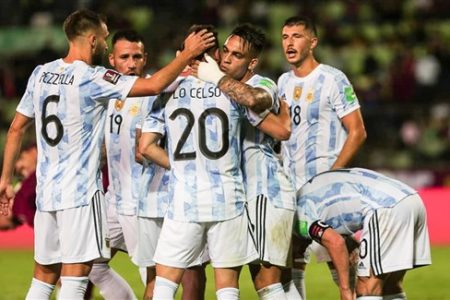 الأرجنتين تحقق فوزا على فنزويلا