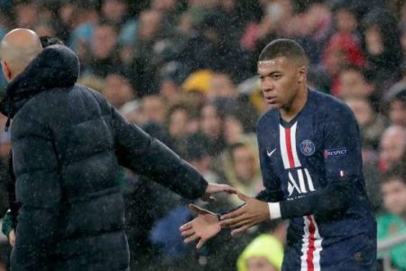مبابي يدافع عن زيدان بعد تهجم عليه من رئيس الاتحاد الفرنسي
