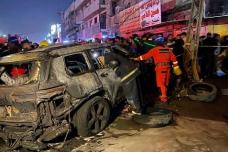 هيجان شعبي ببغداد.. أمريكا تتبنى والسلطات العراقية تحقق بـ”الصواريخ المتشظية”